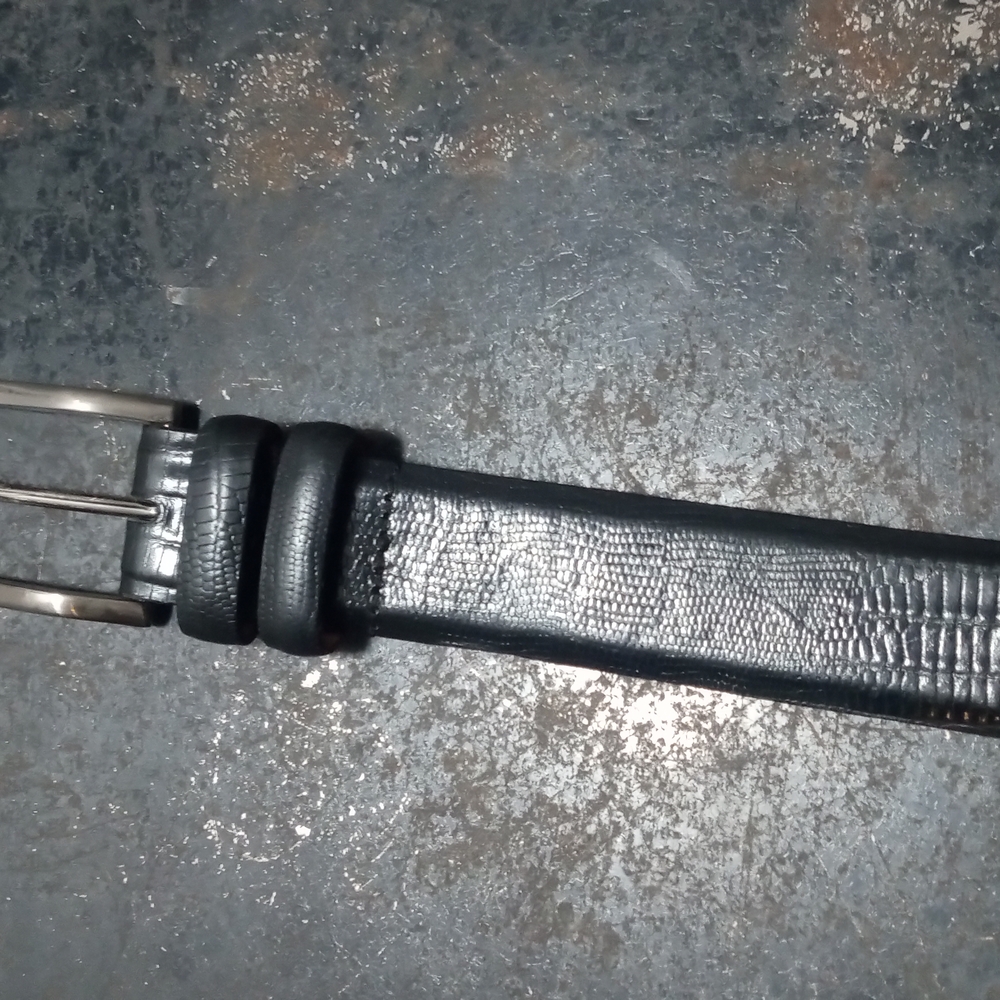 Tahari Back Textured Leather Belt